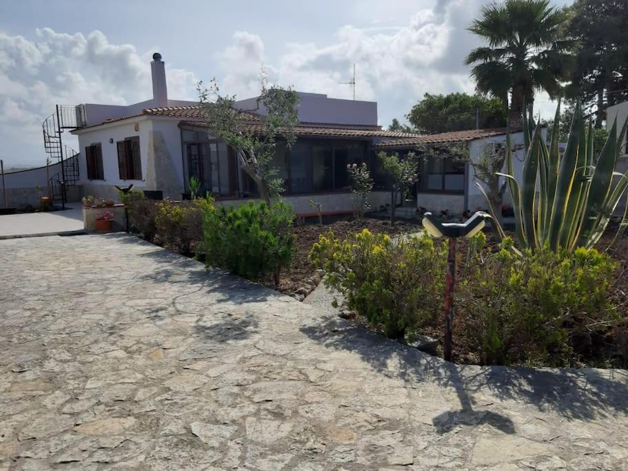 Cammini Di Sale Casa Vacanze Tra Le Saline Торре-Нубия Экстерьер фото